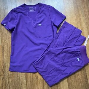 Figs Ultraviolet Scrubs
